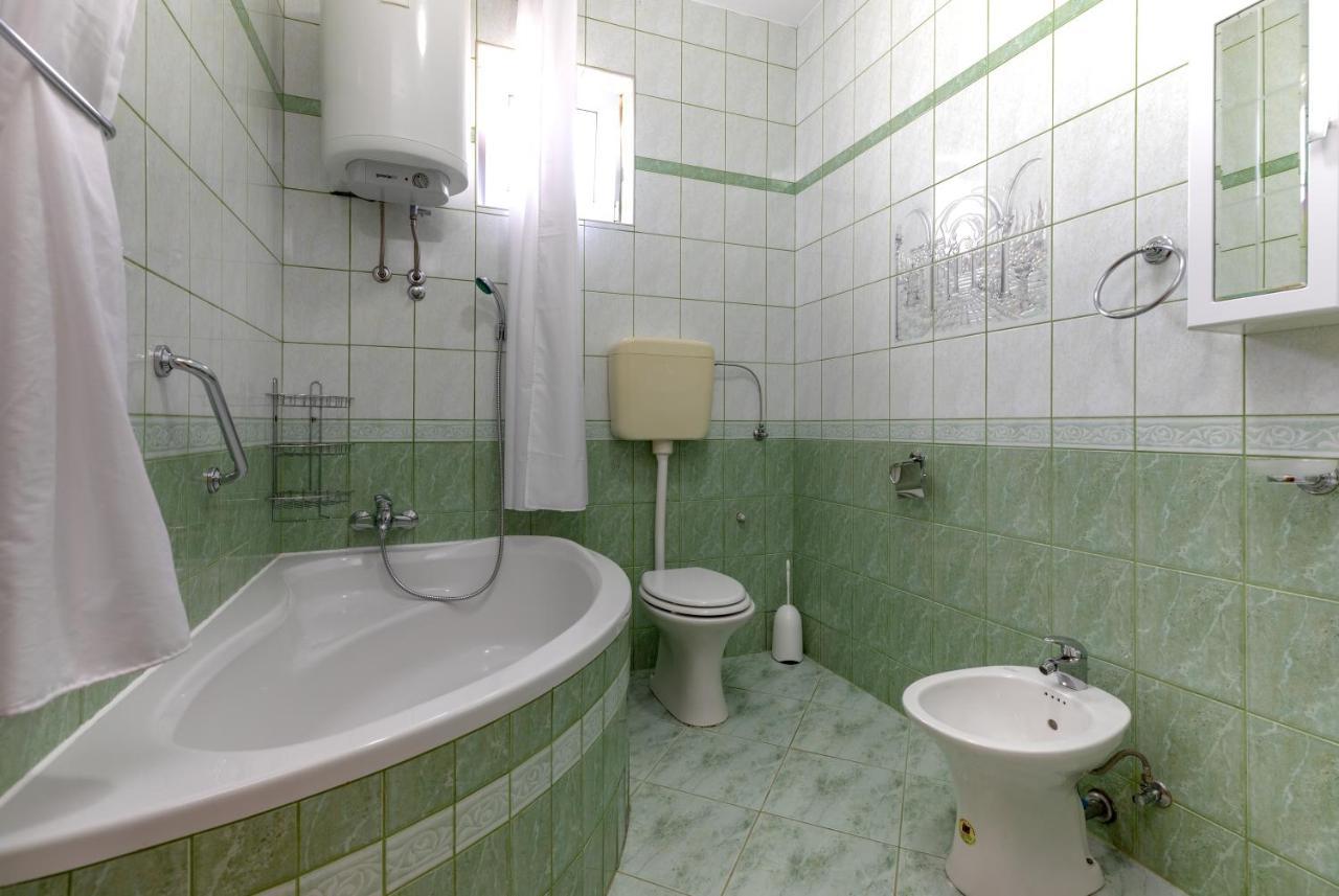 Apartments Villa Maja Rogoznica  Extérieur photo