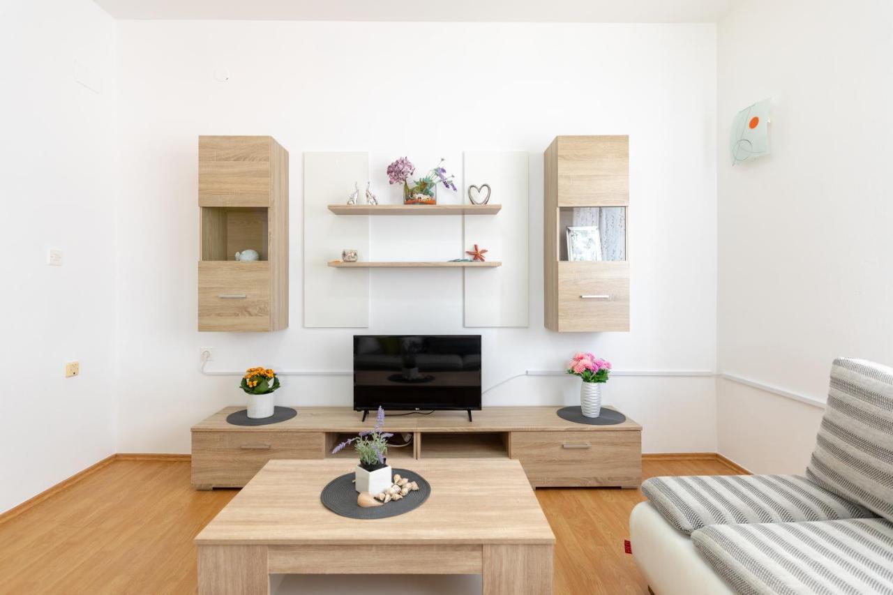 Apartments Villa Maja Rogoznica  Extérieur photo