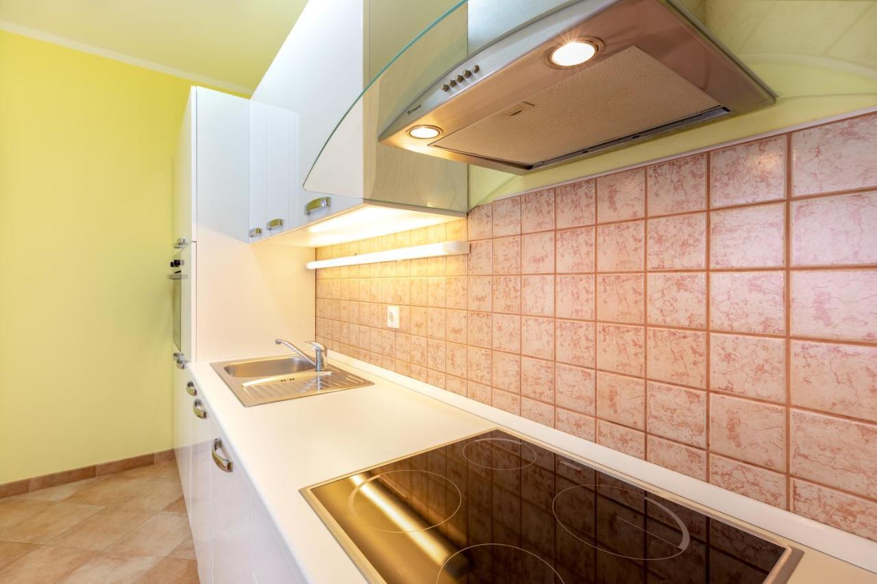 Apartments Villa Maja Rogoznica  Extérieur photo