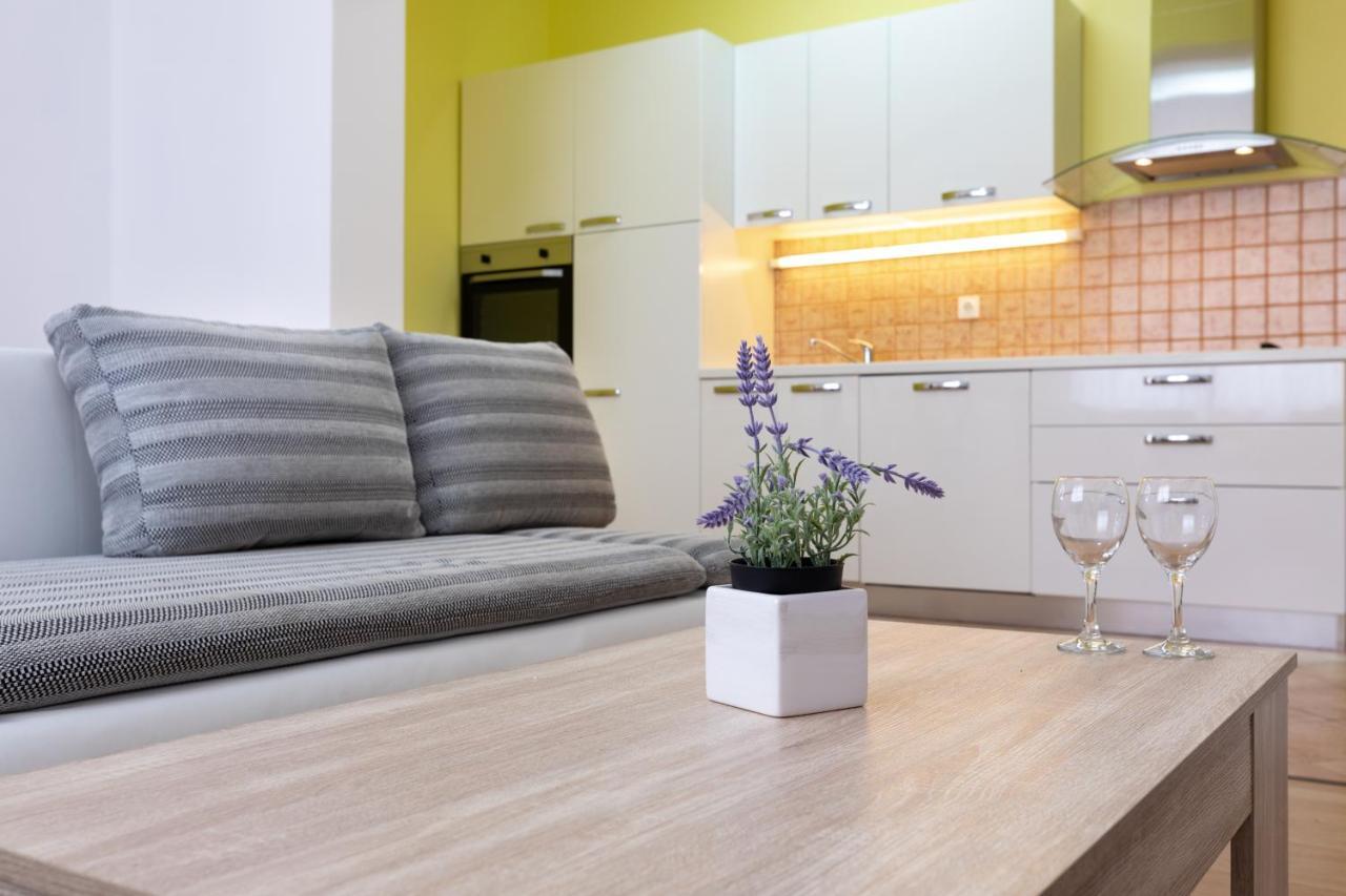 Apartments Villa Maja Rogoznica  Extérieur photo