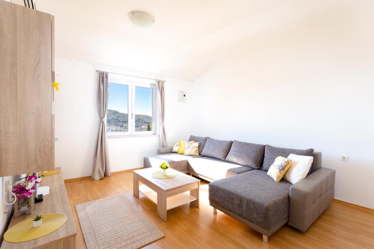 Apartments Villa Maja Rogoznica  Extérieur photo