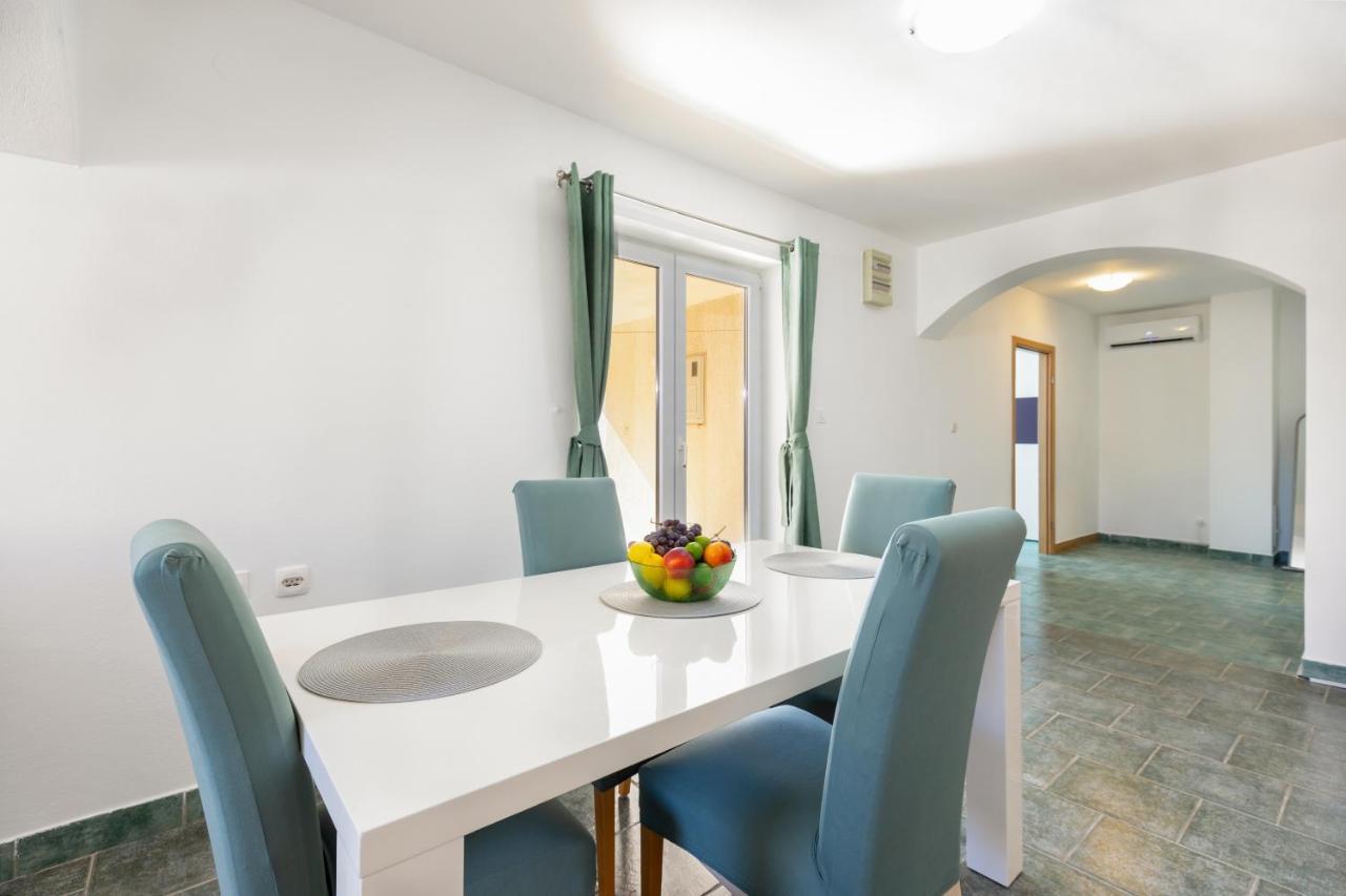 Apartments Villa Maja Rogoznica  Extérieur photo